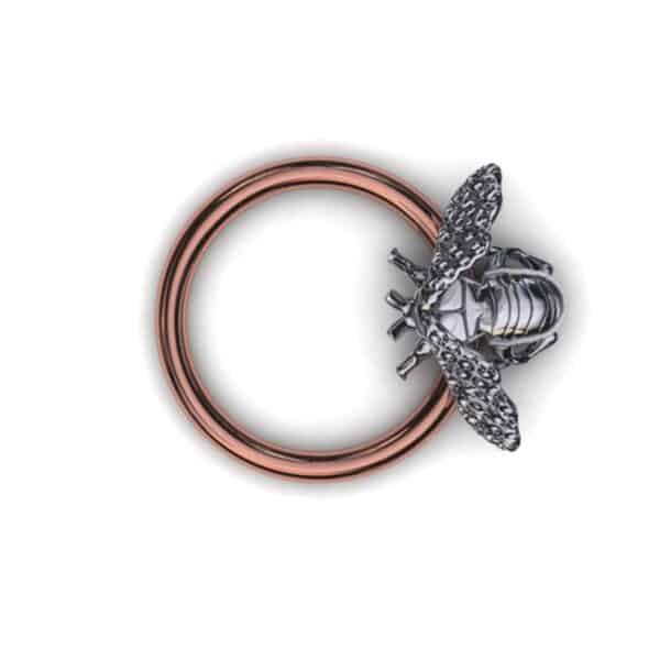 Bee Daith Ring - easy twist in - Image 3